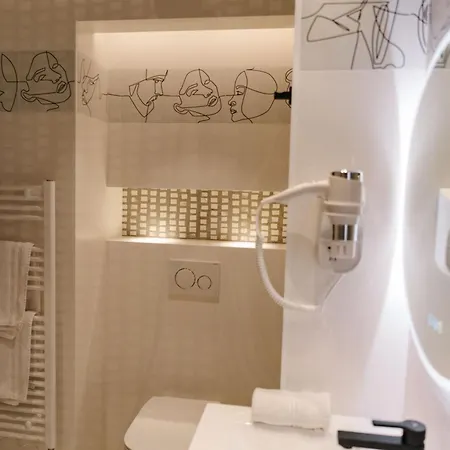 新城堡公寓 公寓式酒店 芒通