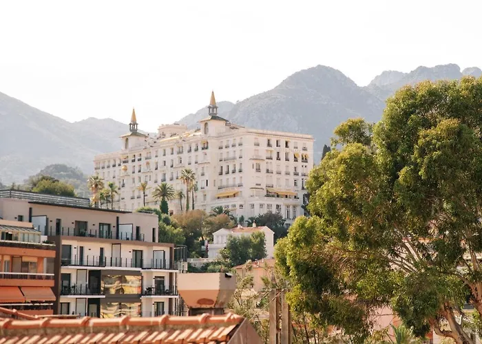 Chateauneuf 4* Menton