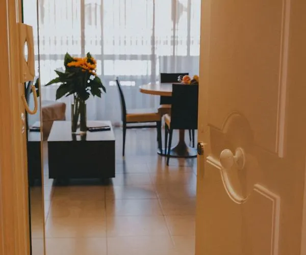 Chateauneuf Aparthotel