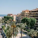 Апарт-отель Chateauneuf