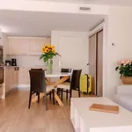 Chateauneuf Ментона