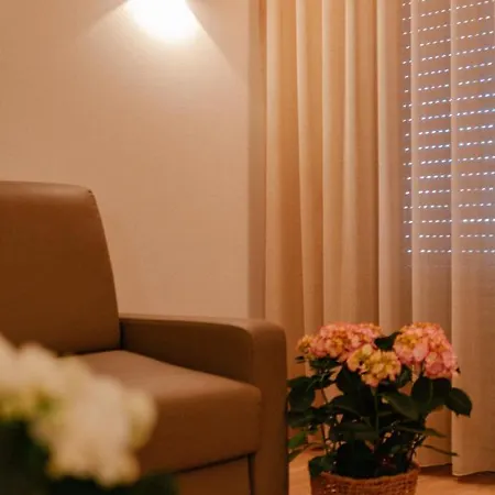 Résidence Châteauneuf Appart hôtel 4*