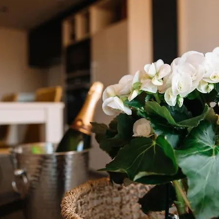 Апарт-готель Chateauneuf