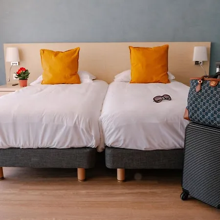 Апарт-готель Chateauneuf