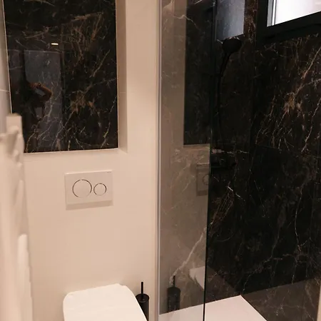 Chateauneuf 4* Мантон