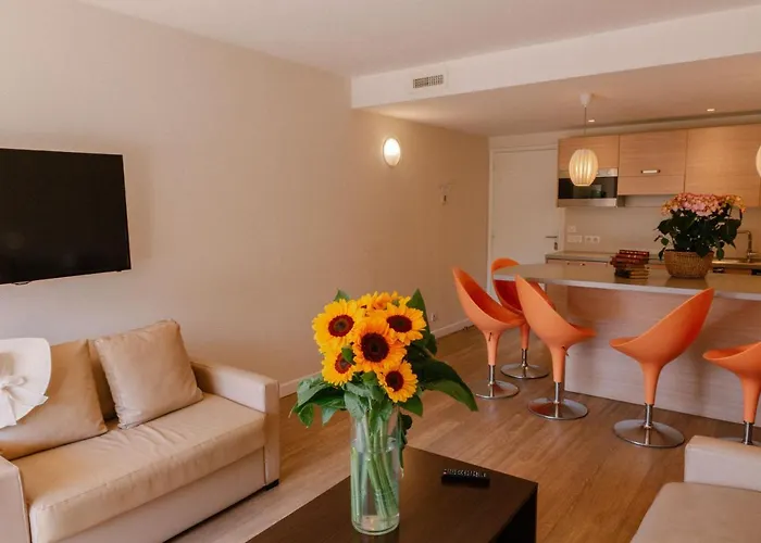 Aparthotel Chateauneuf 4*