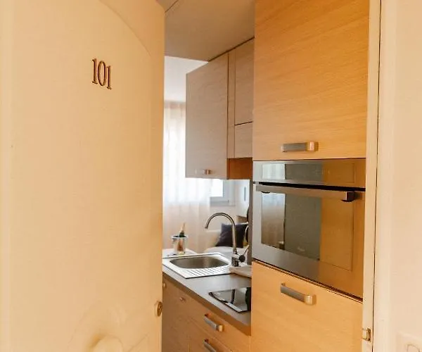 Aparthotel Chateauneuf 4*