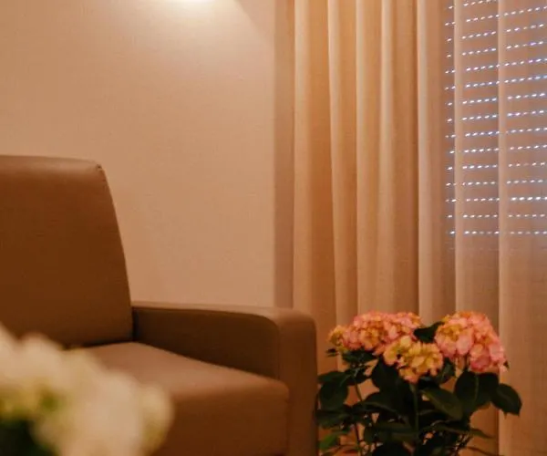 Chateauneuf Aparthotel 4*